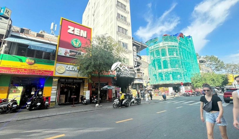 Bán MT 220-222 Đề Thám Q1 DT 182,2m² Sát Bùi Viện
