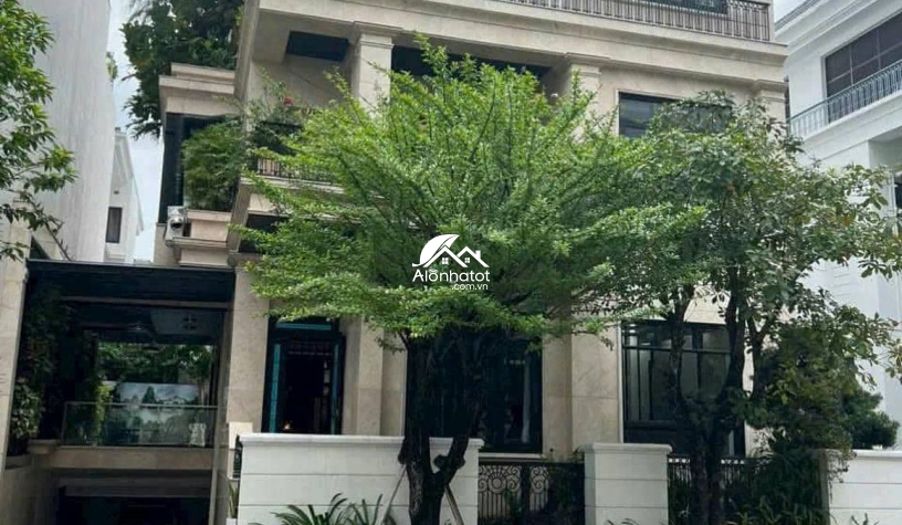 Bán Biệt Thự Vinhomes Tân Cảng (Vinhomes Central Park), 300m², Hầm 3 Tầng 