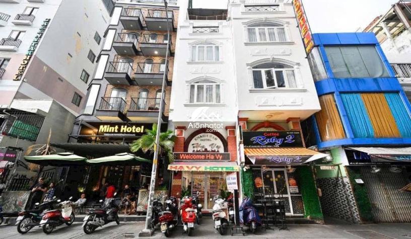 Bán Khách Sạn Góc 2 Mặt Tiền 16-18 Đỗ Quang Đẩu Quận 1, 29 Phòng, 85 Tỷ 