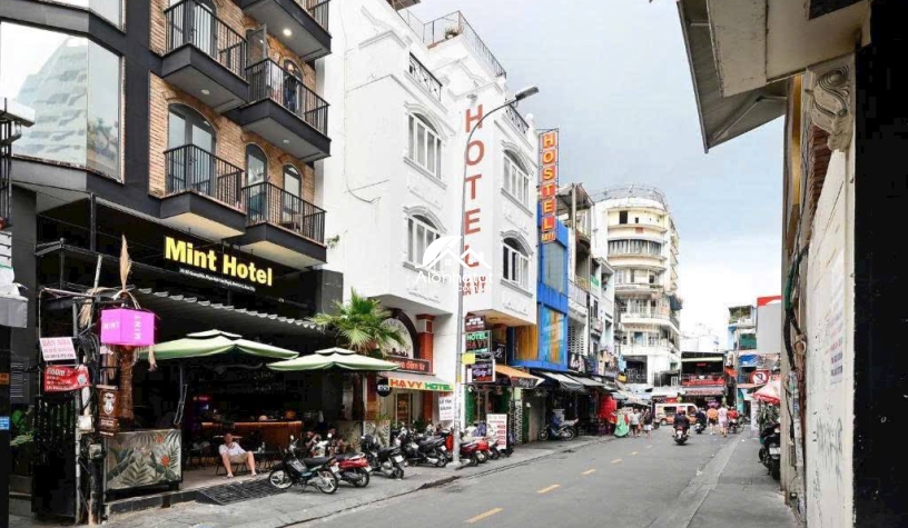 Bán Khách Sạn Góc 2 Mặt Tiền 16-18 Đỗ Quang Đẩu Quận 1, 29 Phòng, 85 Tỷ 