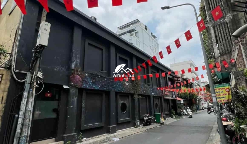 Bán khuôn đất góc 2 mặt tiền Huỳnh Khương Ninh Quận 1 | 398,4m² bề ngang 22,3m | 120 Tỷ 