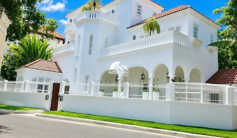 Bán Biệt Thự Khu Compound 215g6 Nguyễn Văn Hưởng Thảo Điền | 368m² | 110 Tỷ 