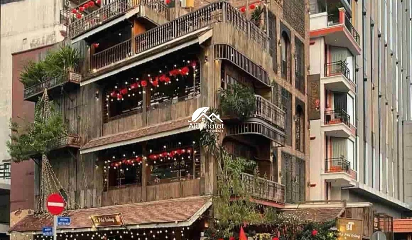 Bán Nhà Góc 2MT 2A-2B Ngô Văn Năm Bến Nghé Quận 1 | 243m² | HĐT 530 Tr | 350 Tỷ 