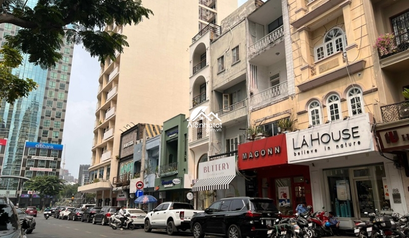 Bán nhà mặt tiền 88 Mạc Thị Bưởi, Bến Nghé, Quận 1 DT 4,5x21 (94,5m2)