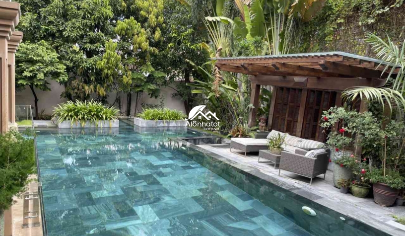 Bán biệt thự 15A Nguyễn Ư Dĩ Quận 2 DT 1214m2 cực đẹp nội thất cao cấp