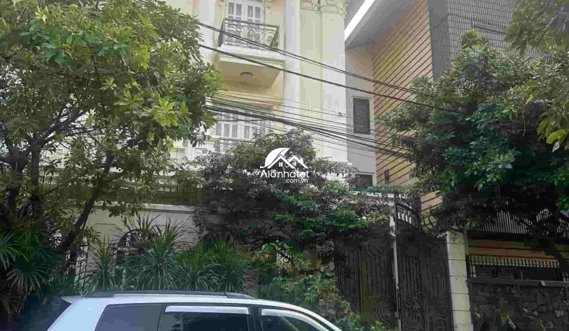 Bán biệt thự 204B35 Nguyễn Văn Hưởng Thảo Điền cực đẹp Conpound Vip