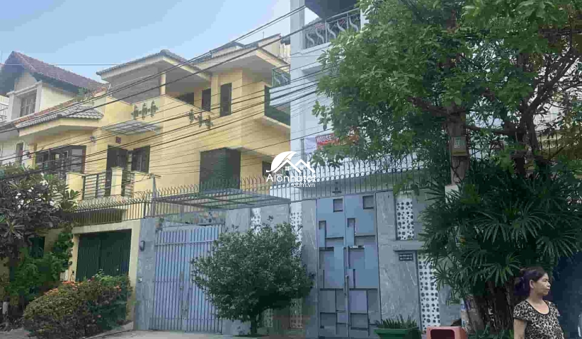 Bán biệt thự 204B35 Nguyễn Văn Hưởng Thảo Điền cực đẹp Conpound Vip
