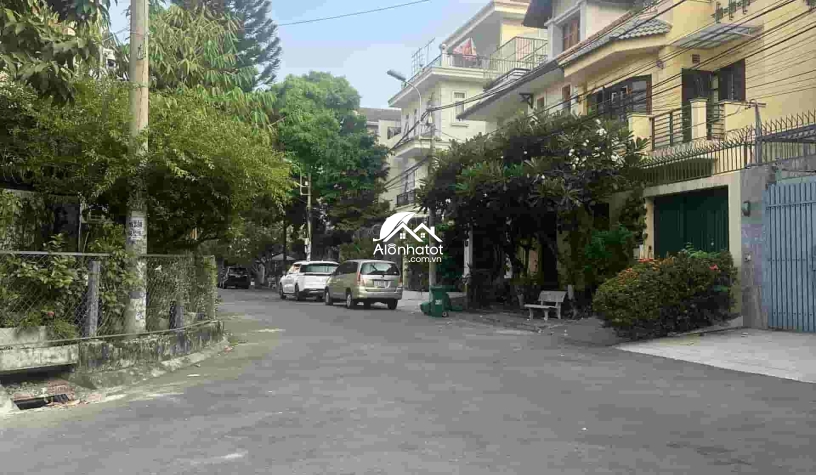 Bán biệt thự 204B35 Nguyễn Văn Hưởng Thảo Điền cực đẹp Conpound Vip
