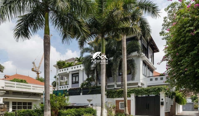 Bán biệt thự Indochine đường số 5 Nguyễn Ư Dĩ đẹp 312m2 có hồ bơi