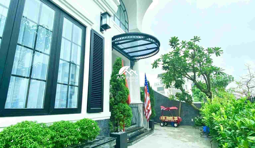 Bán căn Villa Mystery Hưng Thịnh 280m2 Hầm 3 Lầu căn đẹp nhất dự án