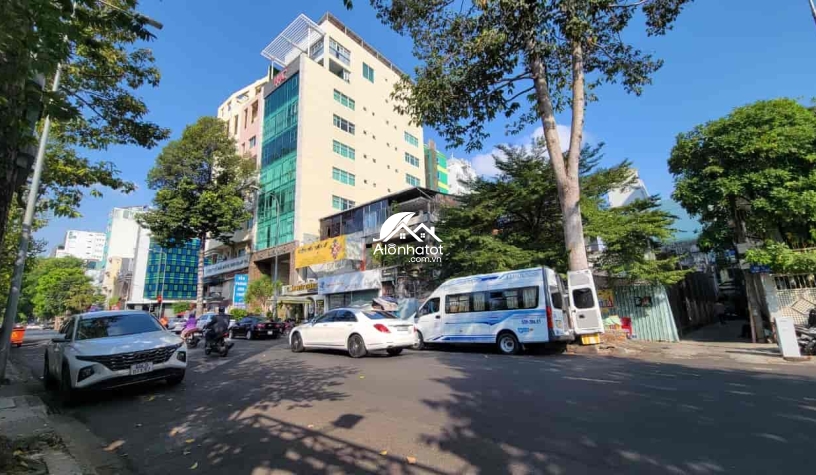 Bán đất 14Bis Nguyễn Đình Chiểu Phường ĐaKao Quận 1 DT 366m2 xây cao