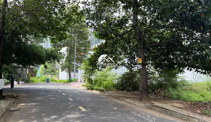 Bán đất Tạ Hiện Dự Án Huy Hoàng Quận 2 DT 7,75x20m (155m2) 135tr/m2
