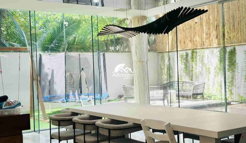Bán nhà 19 đường số 6 Thảo Điền Quận 2 DT 871m2 nhà có hồ bơi cực đẹp