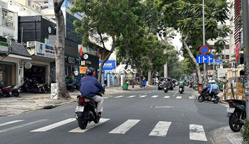 Bán nhà 19 Nguyễn Đình Chiểu Phường Đa Kao Quận 1 DT 9.3x 27 GP H9T