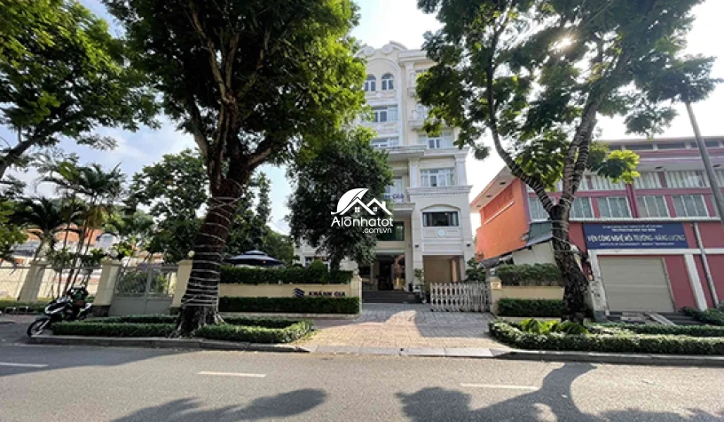 Bán nhà 32A đường Trương Định Quận 3 DT 982m2 Hầm 5 lầu tòa nhà cực đẹp