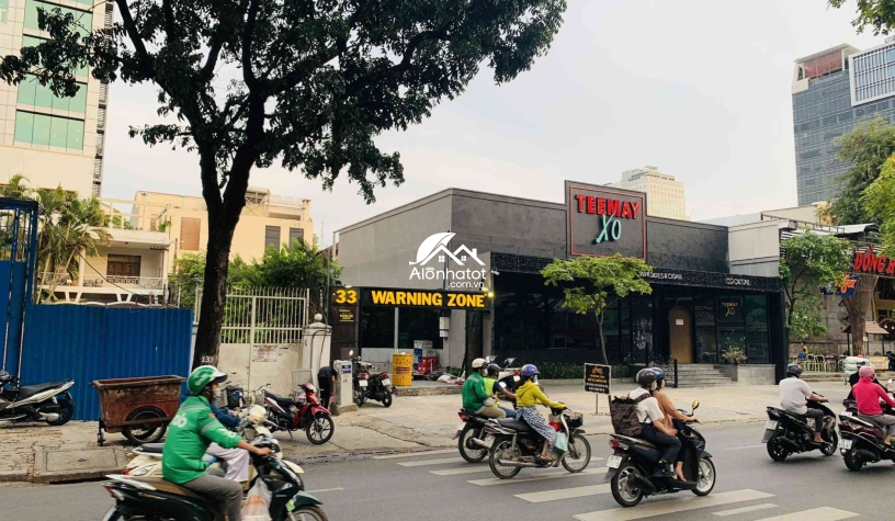 Bán nhà 33 Nguyễn Đình Chiểu Quận 1 DT 19x43 (825m2) được xây cao tầng