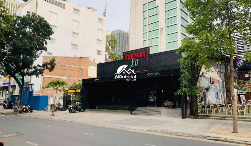 Bán nhà 33 Nguyễn Đình Chiểu Quận 1 DT 19x43 (825m2) được xây cao tầng