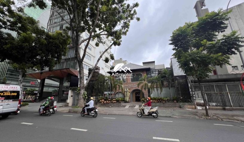 Bán nhà 54 Nguyễn Đình Chiểu Đa Kao Quận 1 DT 1056m2 CTXD 3 hầm 15T
