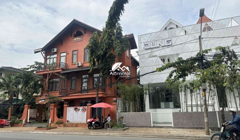 Bán nhà 151 Nguyễn Văn Hưởng Quận 2 DT 18x20 (360m2) trệt 3 lầu đẹp