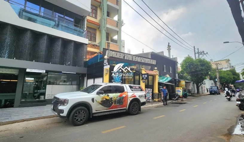Bán nhà mặt tiền 84A Nguyễn Cửu Vân Bình Thạnh DT 199m2 Hầm 6 tầng