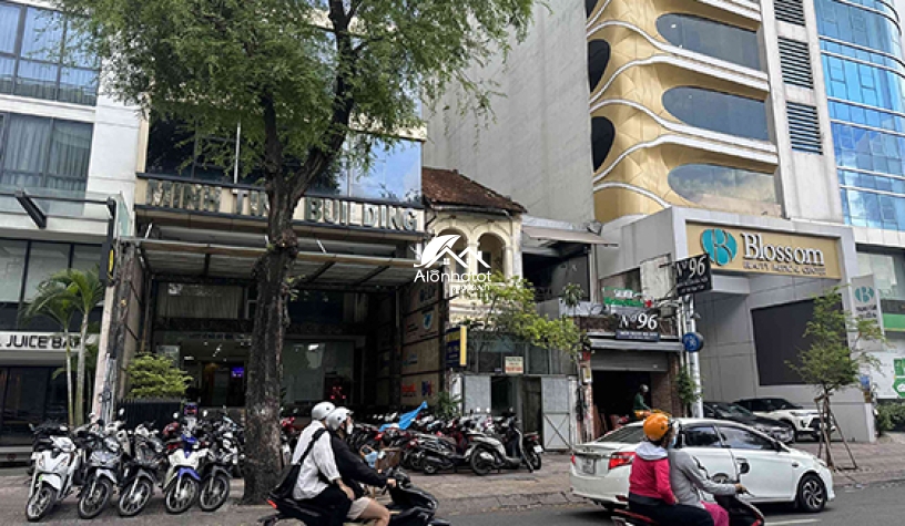 Bán tòa nhà 115-115A Võ Văn Tần Quận 3 Hầm 10 lầu DT 8x26 (210m2)