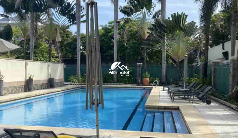 Bán tòa nhà 40/10 Nguyễn Văn Hưởng Thảo Điền DT 1066m2 XD 5 Tầng