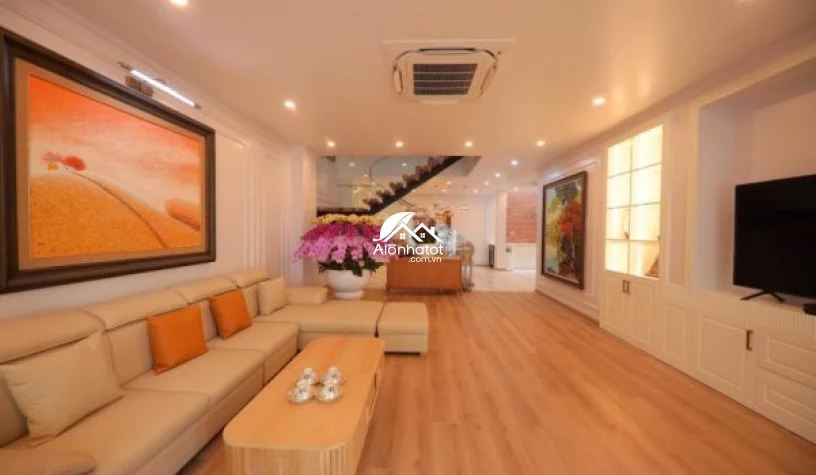 Bán biệt thự 204B22 Nguyễn Văn Hưởng cực đẹp hiện đại