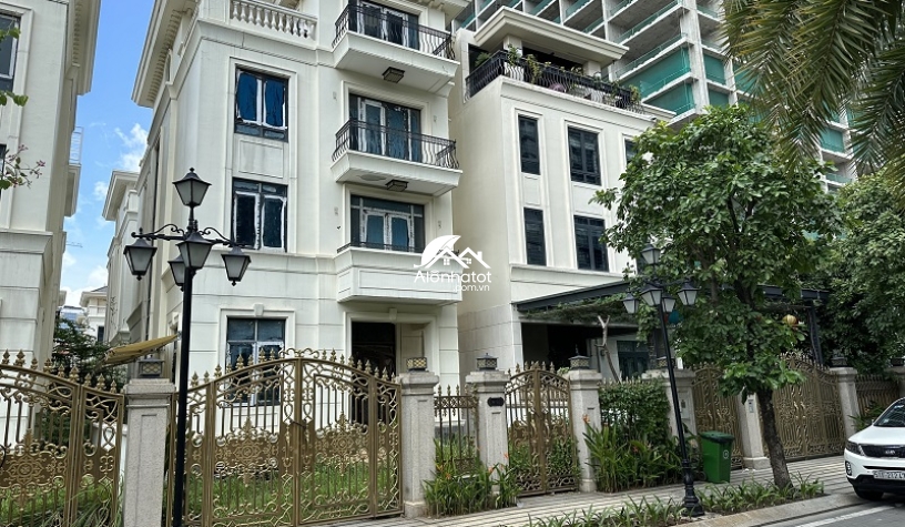 Bán biệt thự Vinhomes Golden River (Biệt thự Vinhomes Bason) chỉ từ 157 tỷ