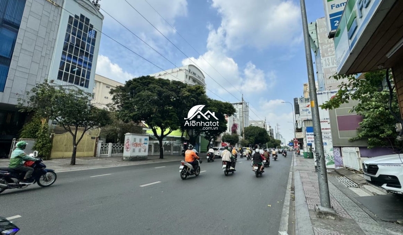 Bán Tòa Nhà 132-136 Điện Biên Phủ Quận 1, 246m², Ngang 12m 