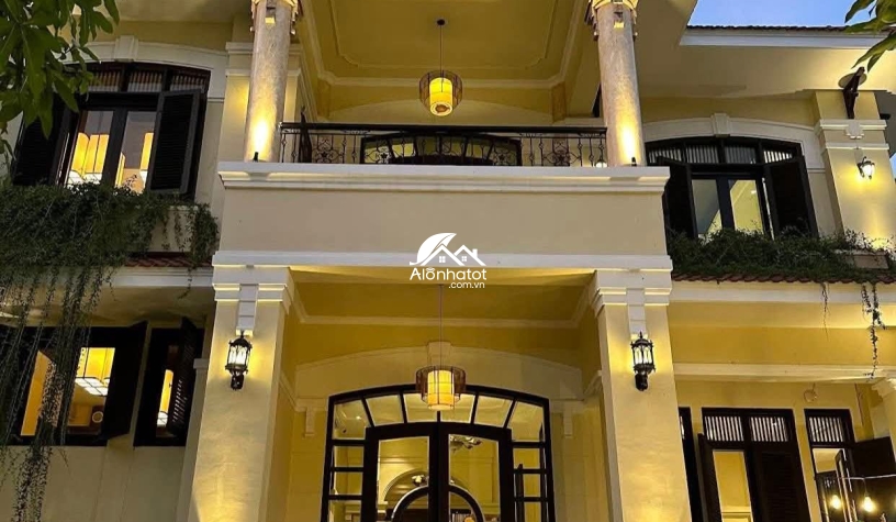 Bán Biệt Thự 93 Xuân Thủy Thảo Điền Quận 2 Diện Tích 897m² Giá 404 Tỷ