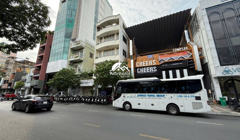 Bán Nhà MT 138 Lê Lai Q1, 452m² Nở Hậu, GPXD Cao Tầng 50m
