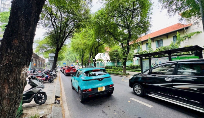 Bán Tòa Nhà MT 170 Nam Kỳ Khởi Nghĩa Q3, HĐT 450Tr/Th, Gần Dinh Độc Lập