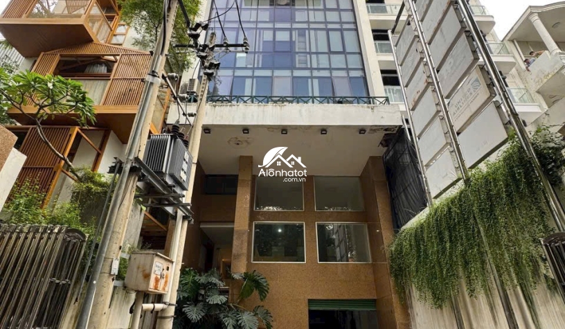 Bán Tòa Nhà MT 170 Nam Kỳ Khởi Nghĩa Q3, HĐT 450Tr/Th, Gần Dinh Độc Lập