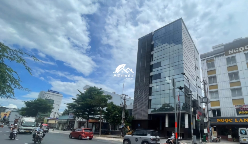 Bán Tòa Nhà Góc 2MT 289 Lý Thường Kiệt Q11, Hầm 7 Tầng, DTS 1960m²