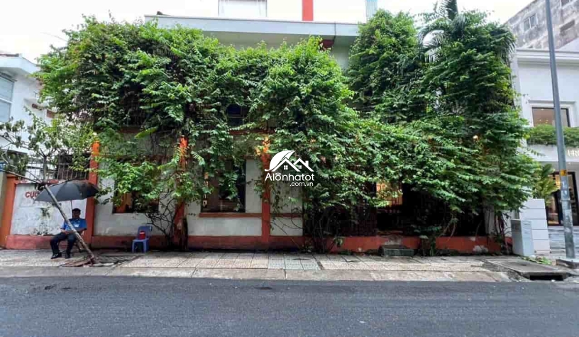 Bán nhà 79 Phan Kế Bình Quận 1 DT 14x10 (127m2) đang cho thuê 85tr/th