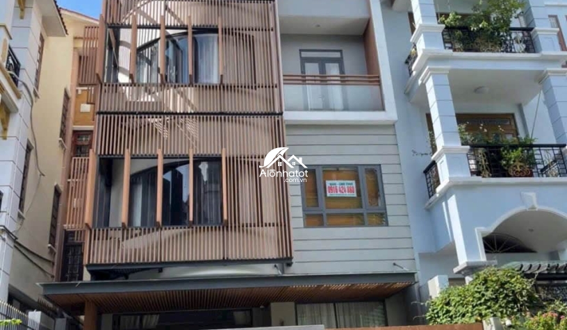Bán nhà mặt tiền 2B Hoa Đào, Phường 2, Quận Phú Nhuận