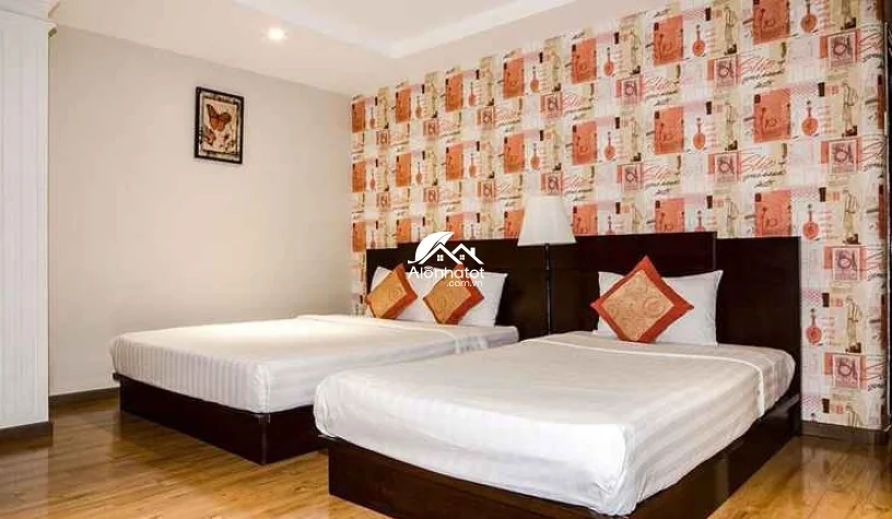 Bán khách sạn 18 Bùi Thị Xuân, Phường Bến Thành Quận 1 giá tốt