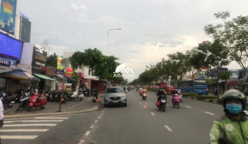 Mặt tiền Trần Não Quận 2 xây hầm 7 lầu giá tốt bán gấp