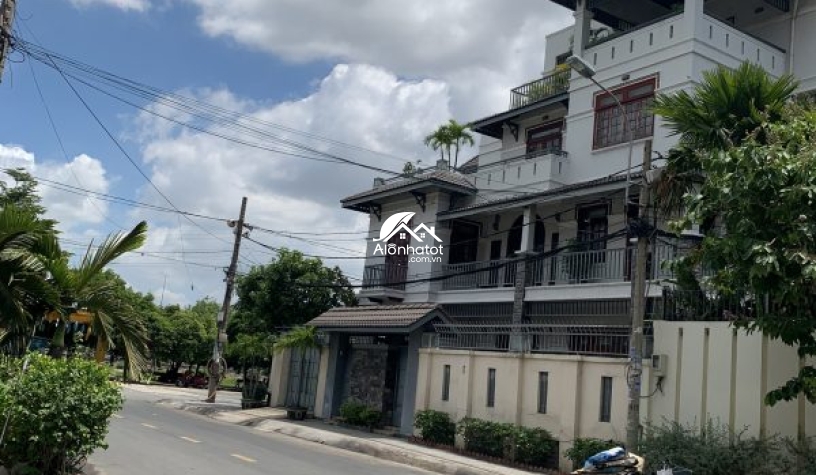 Bán đất đường số 20 Bình An Quận 2 gần sông SG giá tốt