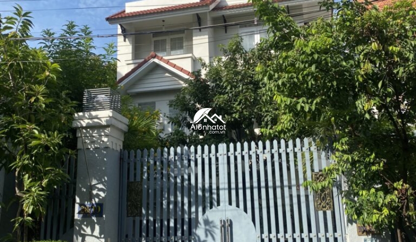 Bán biệt thự khu compound Bình An Quận 2 có sân vườn