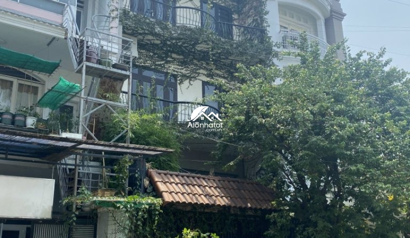 Bán nhà ven sông Sài Gòn phường Bình An 6x23m, Hầm 3 Lầu