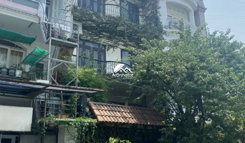 Bán nhà ven sông Sài Gòn phường Bình An 6x23m, Hầm 3 Lầu