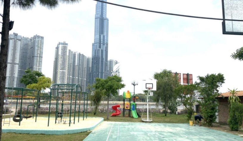 Bán nhà ven sông Sài Gòn Phường Bình An Q2 gần bến du thuyền