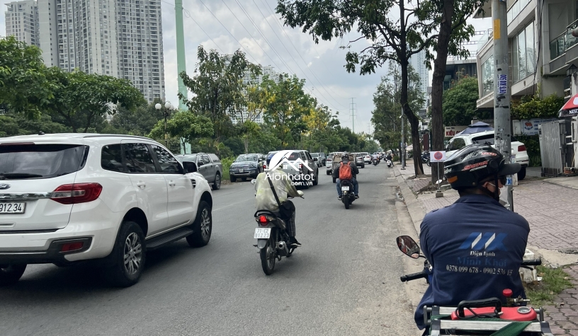 Bán MT đường Song Hành An Phú Quận 2 Hầm 3 Lầu
