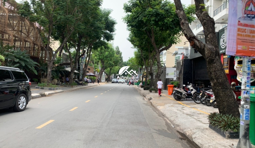 Bán nhà 7a đường Xuân Thủy Quận 2 DT 6x20 HĐT: $3000/th