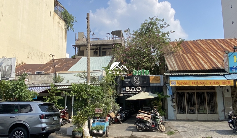 Bán nhà 43 Nguyễn Văn Giai Quận 1 DT 14x40 (837m2) giá tốt