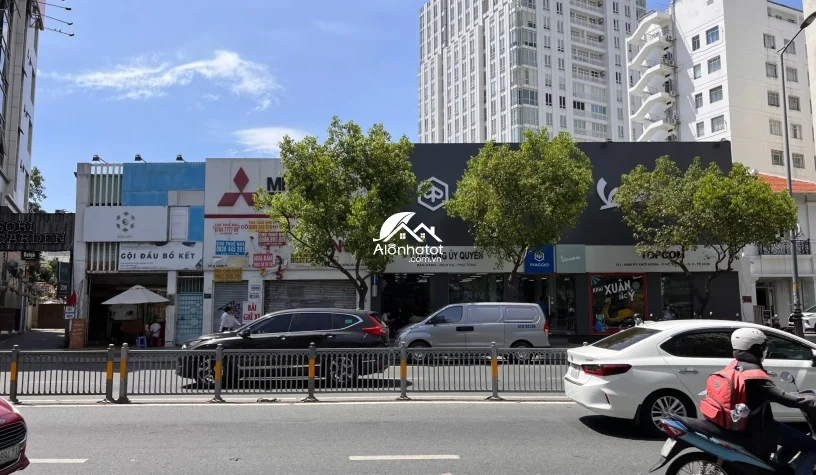 Bán nhà 211 đường Nam Kỳ Khởi Nghĩa Quận 3 DT 1030m2 Được XD 3H 26L