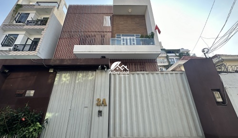 Bán biệt thự Thảo Điền Quận 2 có hồ bơi 4 Tầng DT 320m2 Giá chỉ 60 tỷ
