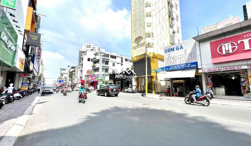 Bán nhà mặt tiền 372 Hai Bà Trưng Phường Tân Định Quận 1 siêu đẹp