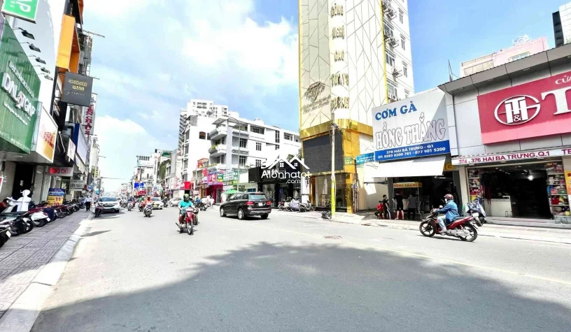Bán nhà mặt tiền 372 Hai Bà Trưng Phường Tân Định Quận 1 siêu đẹp